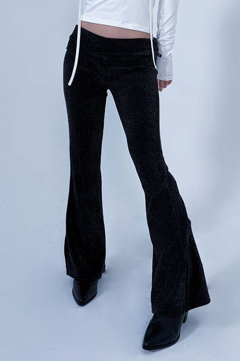 BFEEP(ビーピーピ)の「LEPPARD LOW-RISE SLIT PANTS_NAVY(Pants)」