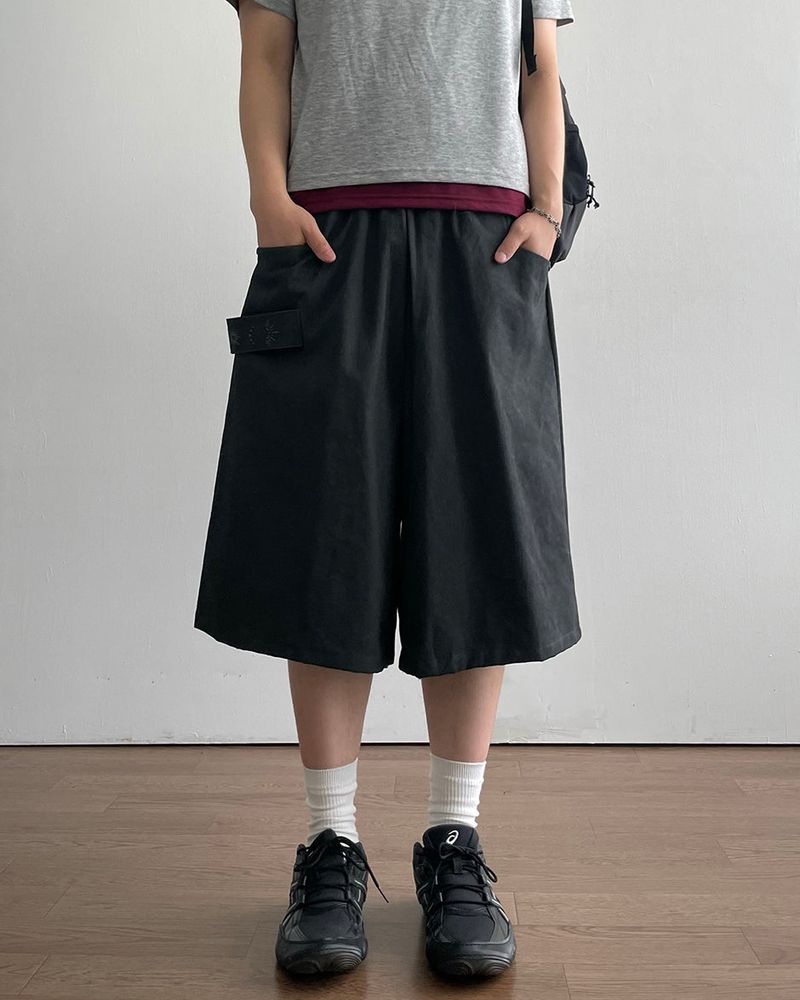 Solty Strap Bermuda Pants