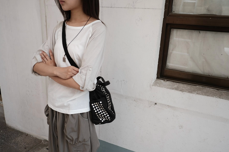 metal stud bag (3c)