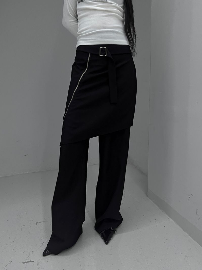 URBAN UNIQUE（アーバンユニーク）の「ベルトジッパーラップスカートパンツ (2color)（パンツ）」