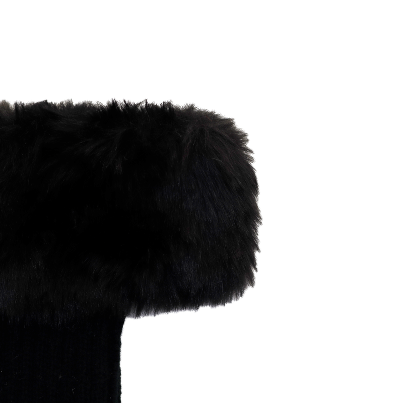 FLUFFY FROST LEG WARMER