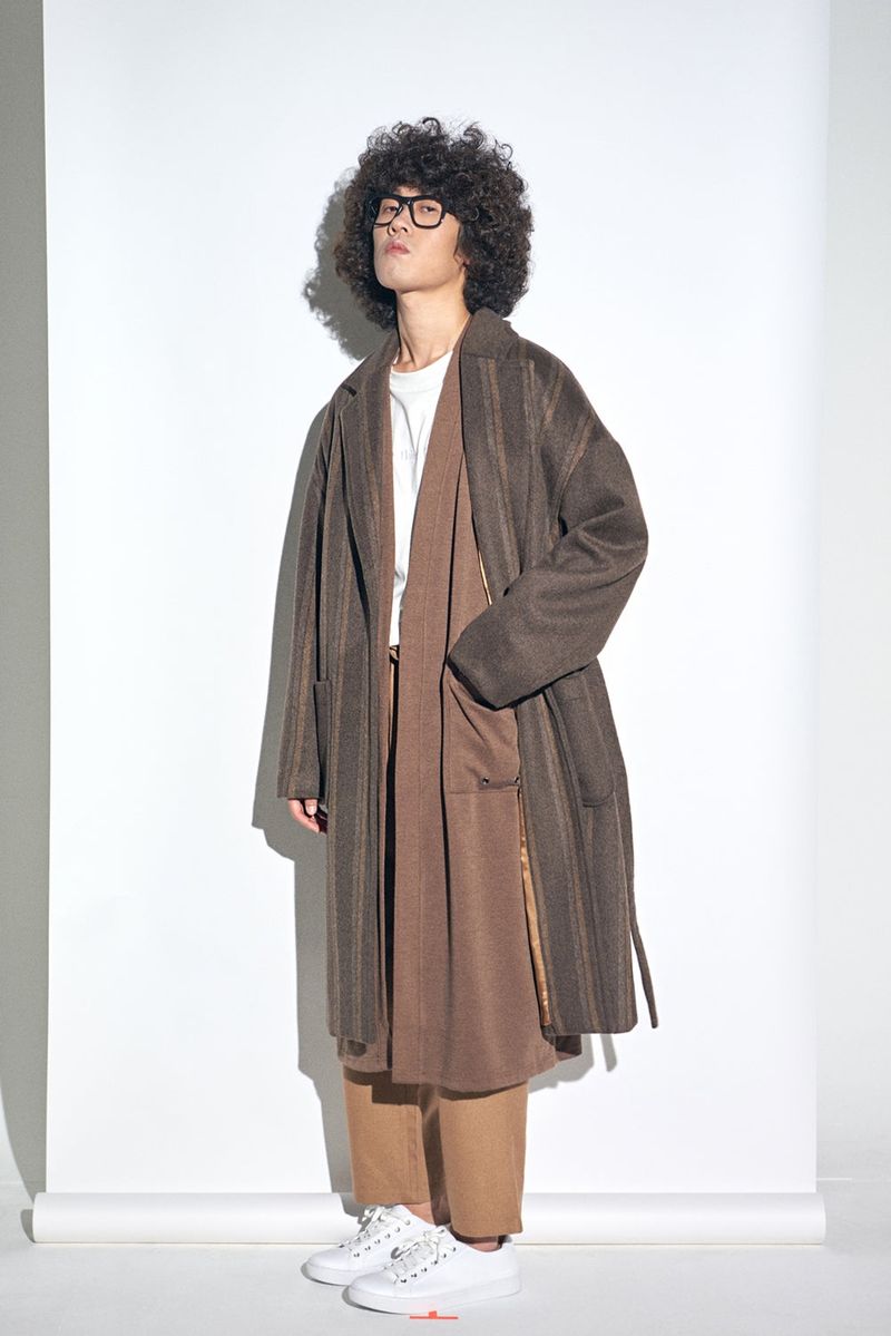 STRIPE COMBINATION WOOL ROBE COAT (Brown)