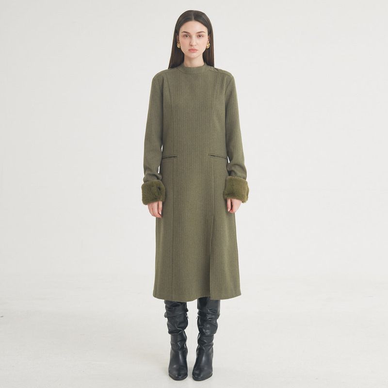FREIHEIT(フライハイト)の「Herringbone Slit Long Dress (Khaki)(Dresses)」