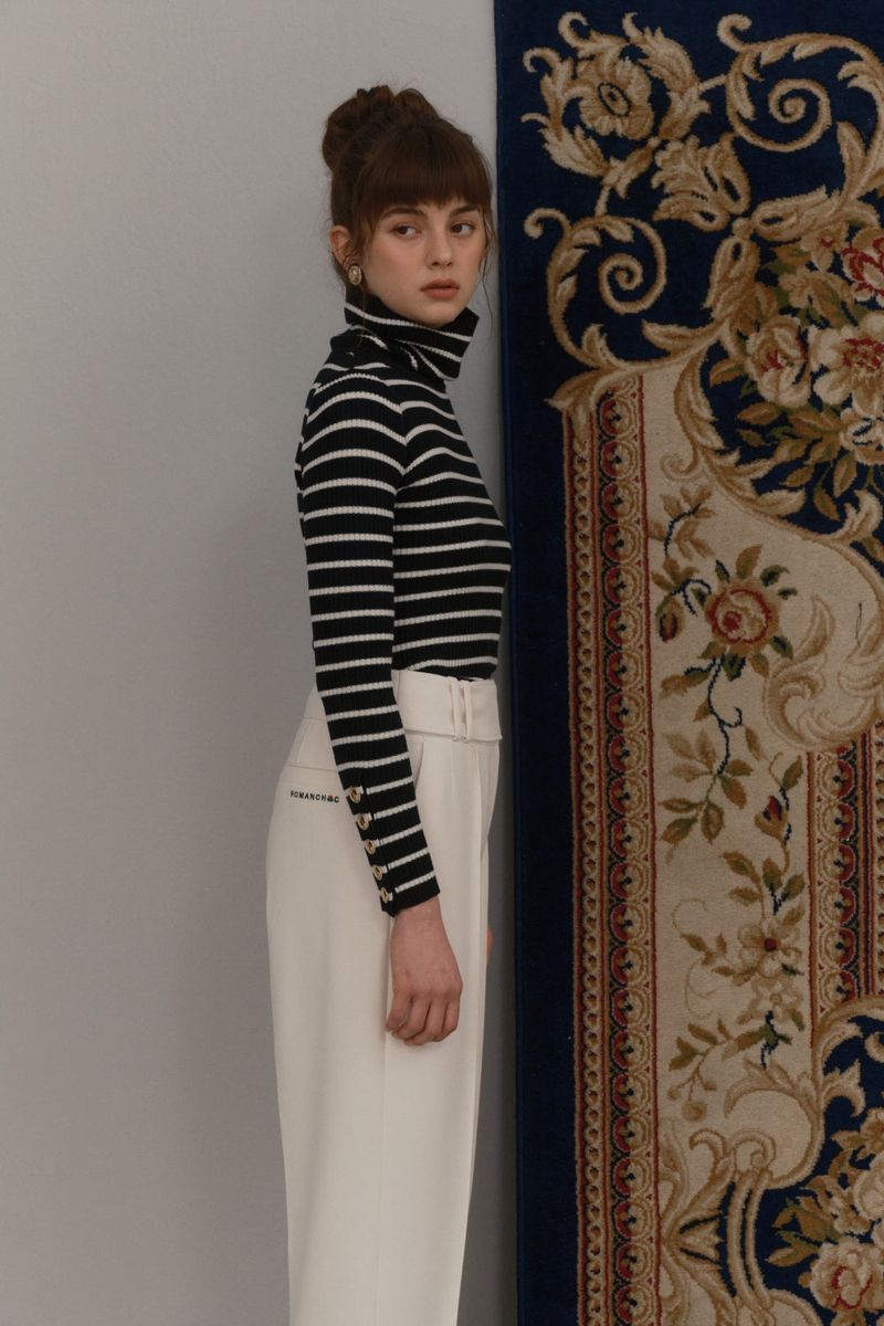 Pin tuck pants
