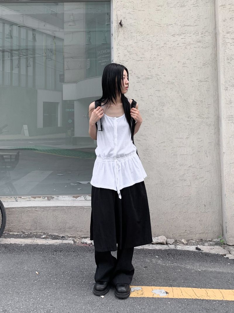 ASSEMBLY PLEATED SKIRT