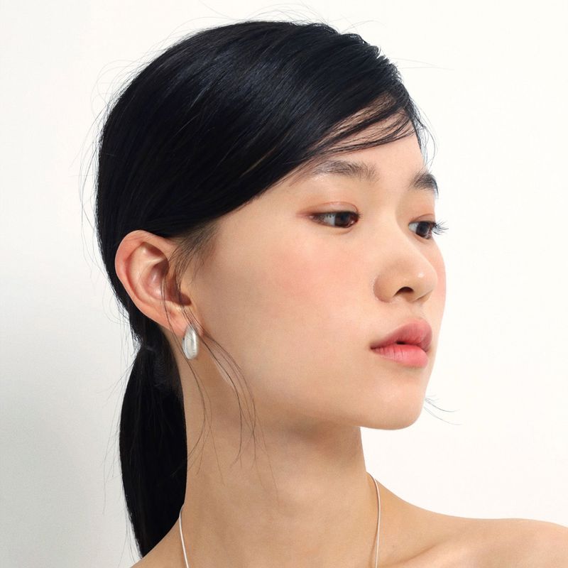 【MADE】 Moon earring matt
