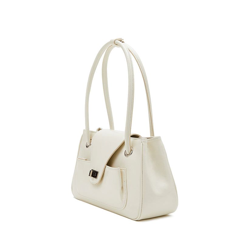 APOA（アポア）の「Pao Long Handle Bag Off White（Bags）」