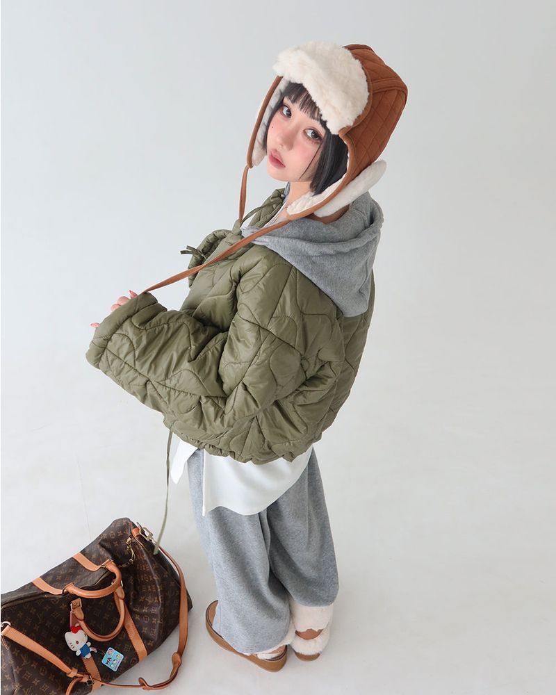 Camel quilting quilted earring truffler hat