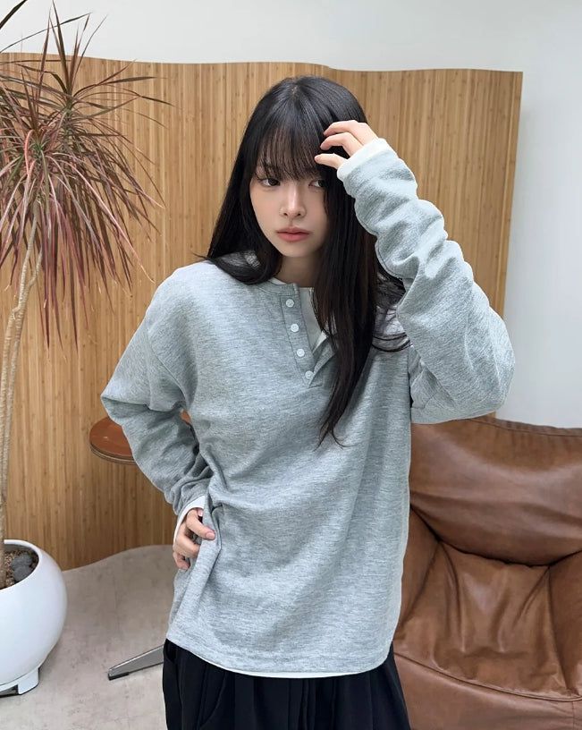 SATIIIZ（サティーズ）の「Para Soft Henley Neck Long Sleeve Tee（Tops）」