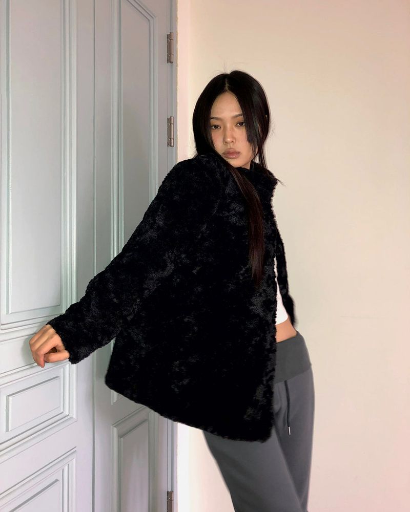 Neumin Midi High-Neck Fur Jacket