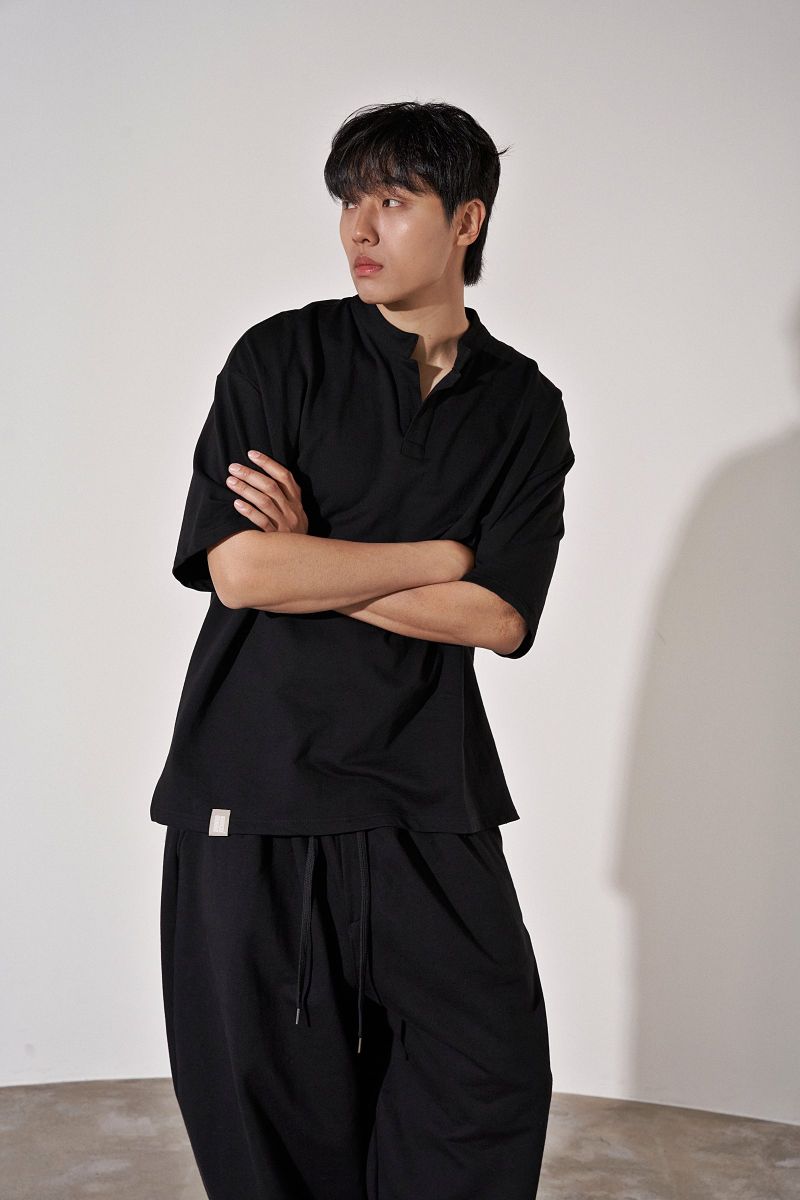 S-C OPEN HENLEY-NECK 1/2 TEE (Black)