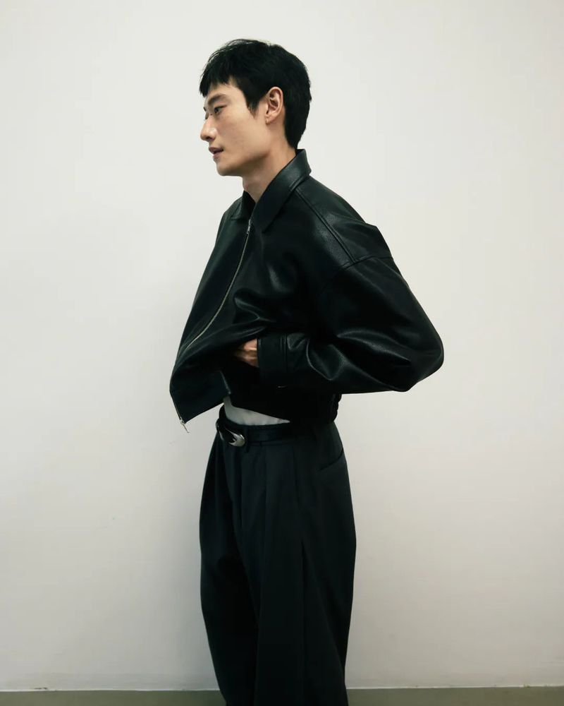 JT2 Zipped Cropped Leather Jacket
