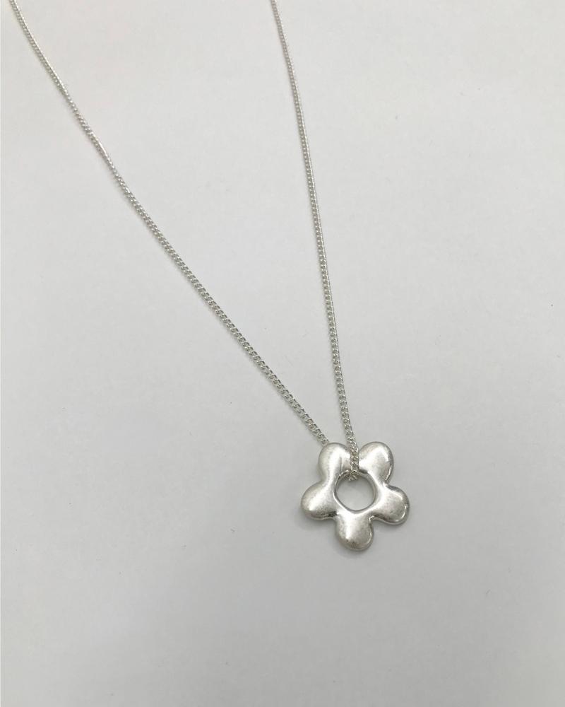Plant Silver Necklace (1color)