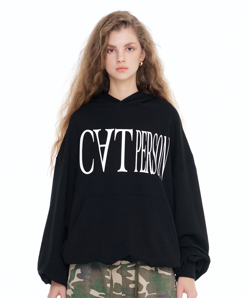 ITZAVIBE（イッザバイブ）の「[IBC22UHD04BK] CAT PERSON LETTERING HOODIE - BLACK（Tops）」