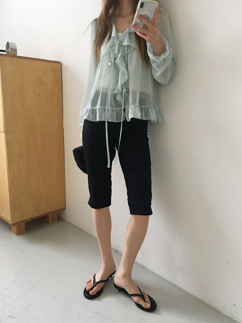Essential capri pants