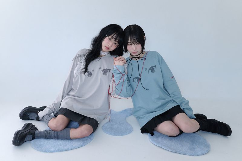 MIRE EYES RAGLAN T DUSTY BLUE