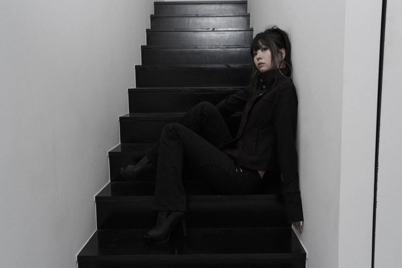 [label] double zipper cut low-rise bootcut pants (black)