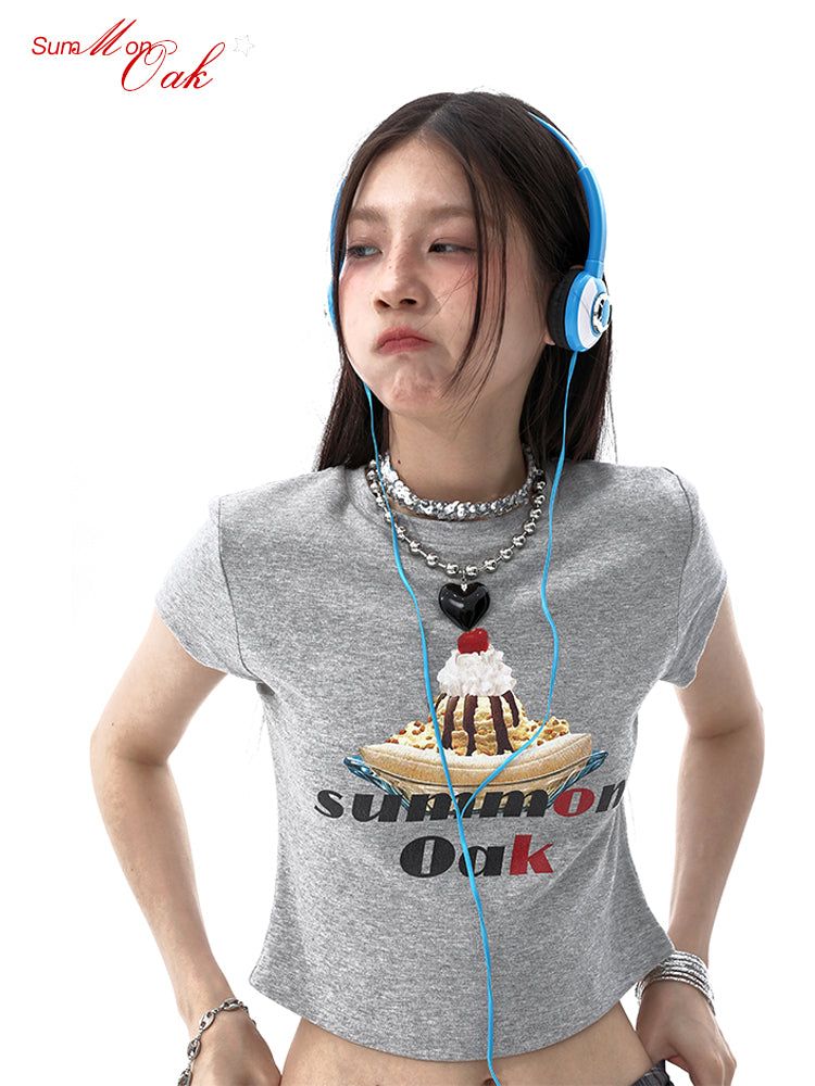 Y2KスタイルウエストシンチングスリムフィットプリントクロップトップストレートショルダーラウンドネックTシャツ