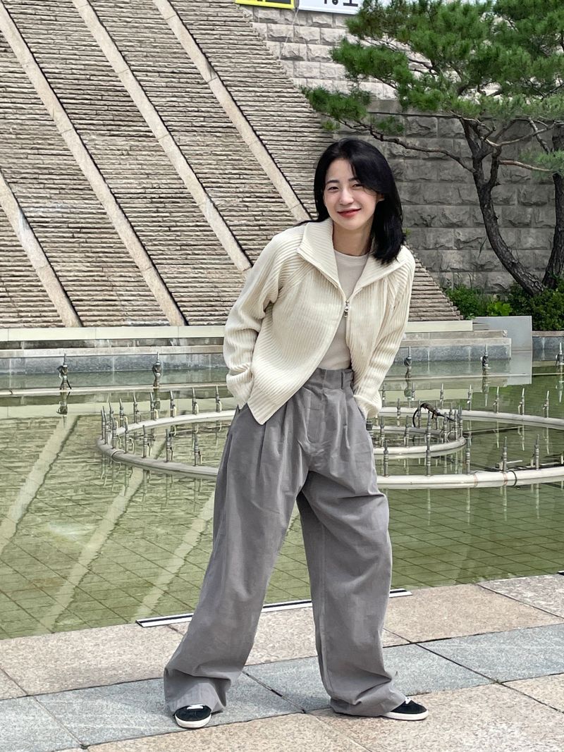 Side belted two tuck corduroy pants 
