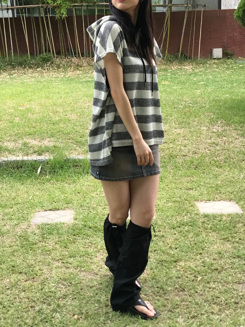 Funky nylon leg warmer