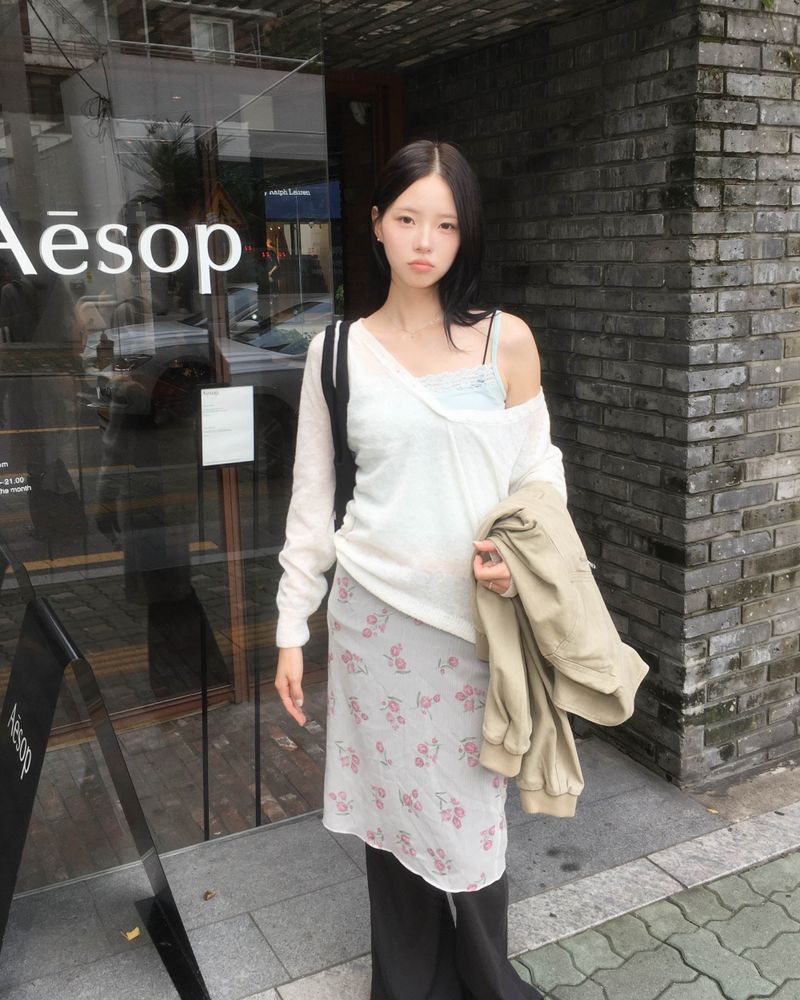 Mohair button V neck knit