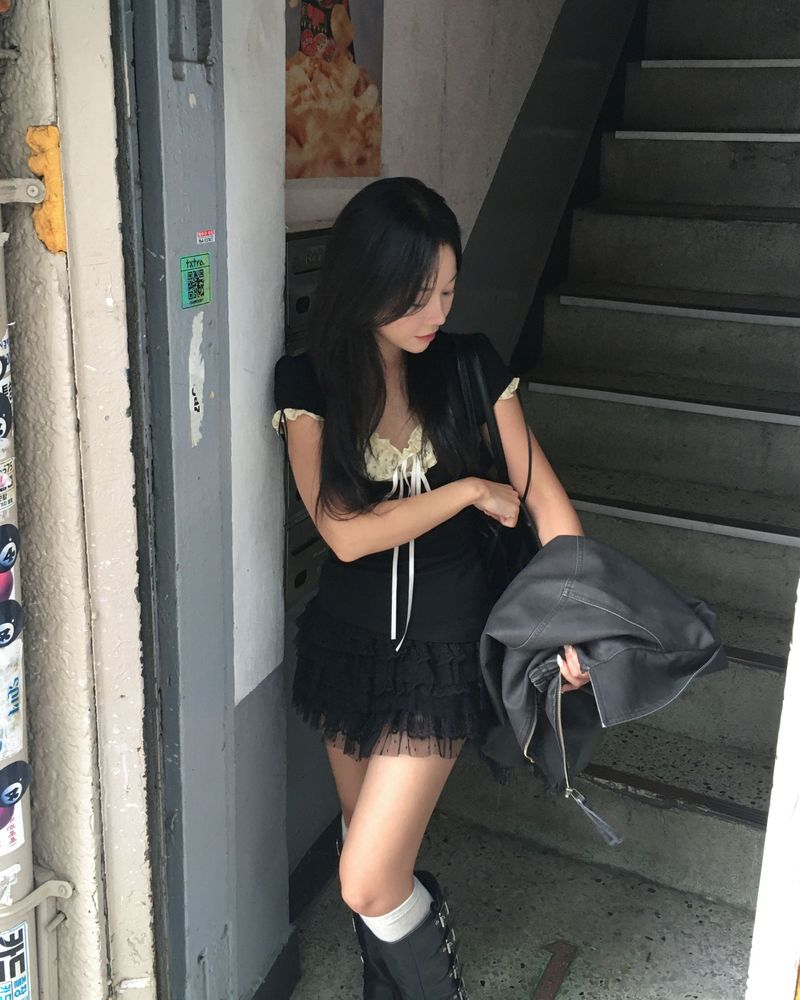 Vanilla lace shorts