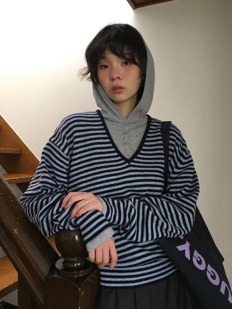 Cebu striped V-neck knit (2color)
