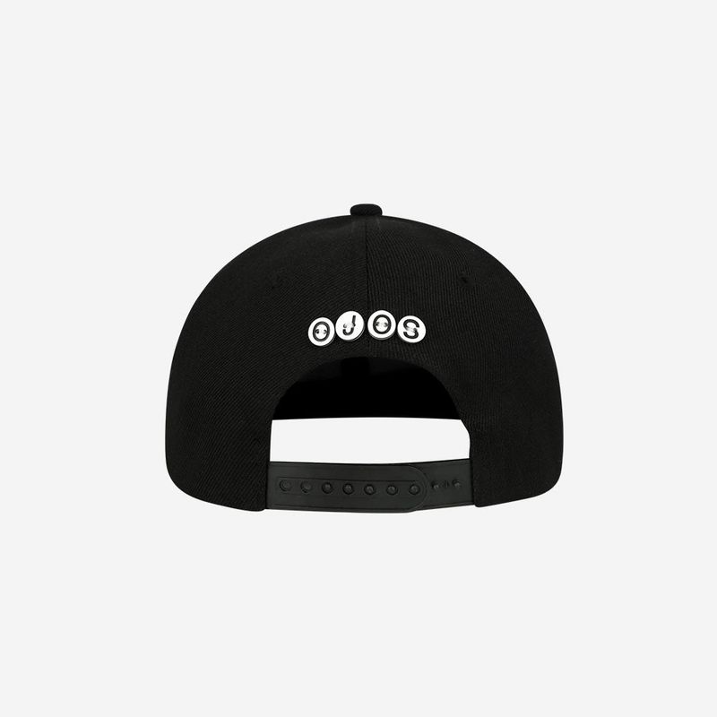 Lace Button Snapback / Black