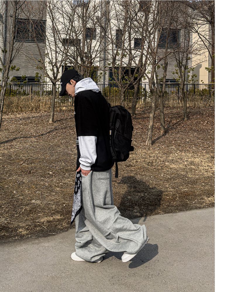Grace Two-Tuck Sweat Pants