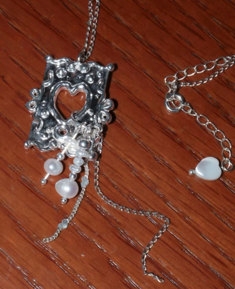 [MADE] melted heart frame necklace 02. pearl tail ver