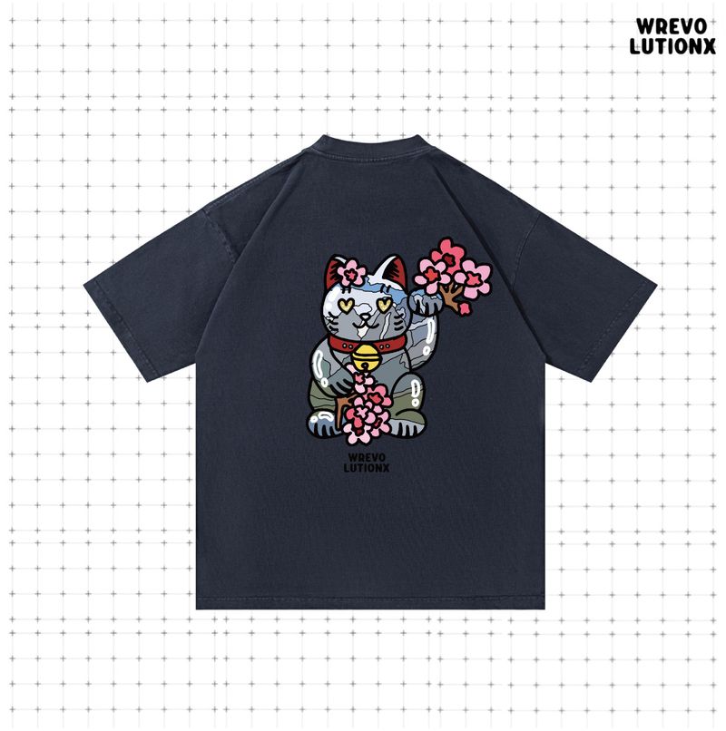 WREVOLUTIONX by WooLeeX（レボリューションエックス バイ ウーリーエックス）の「Sakura Maneki-Neko Textured Denim-Washed Heavy‑Weight T-Shirt(Navy Blue)（Tops）」