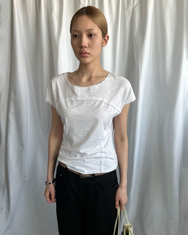 MUTED LAYER-T [White]