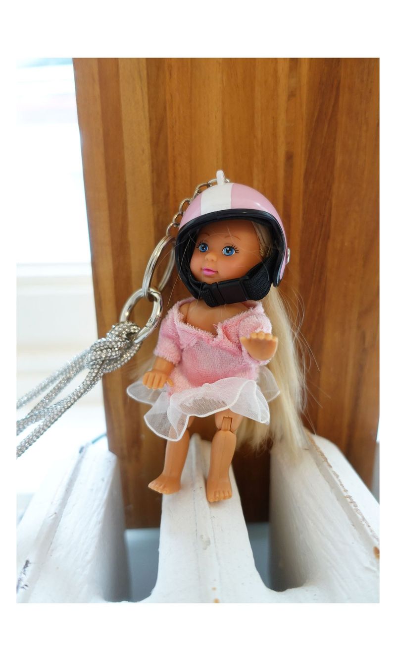 Barbie keyring set (random)