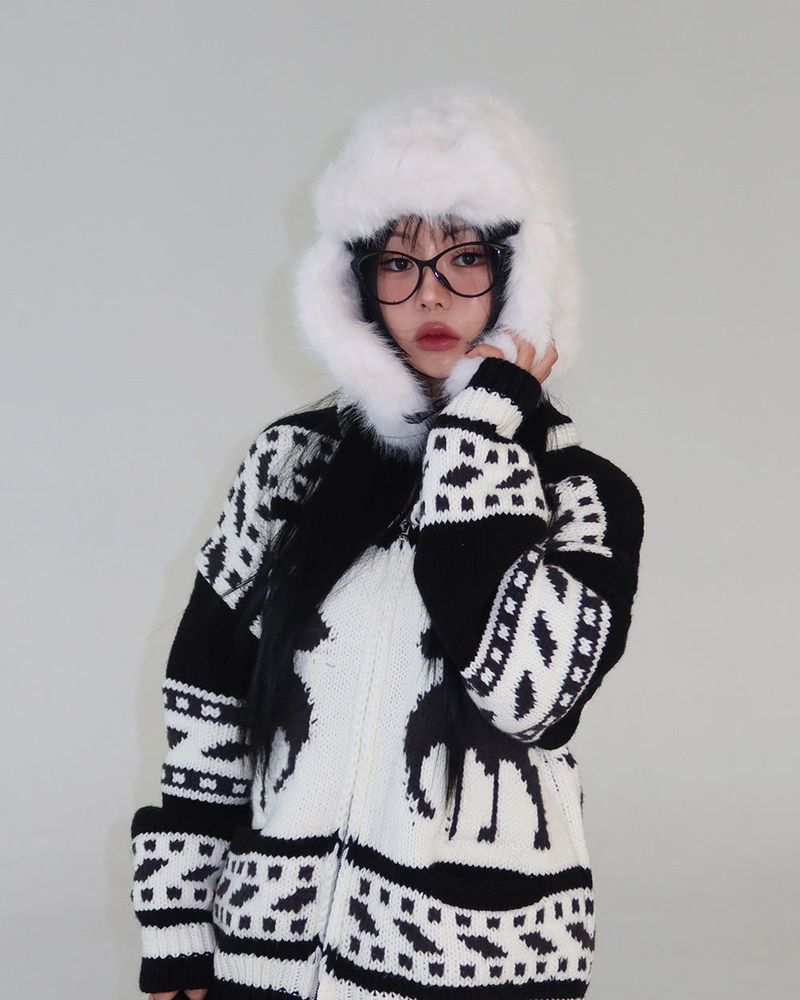 Mink fur earrings Baraklava Truffer hat