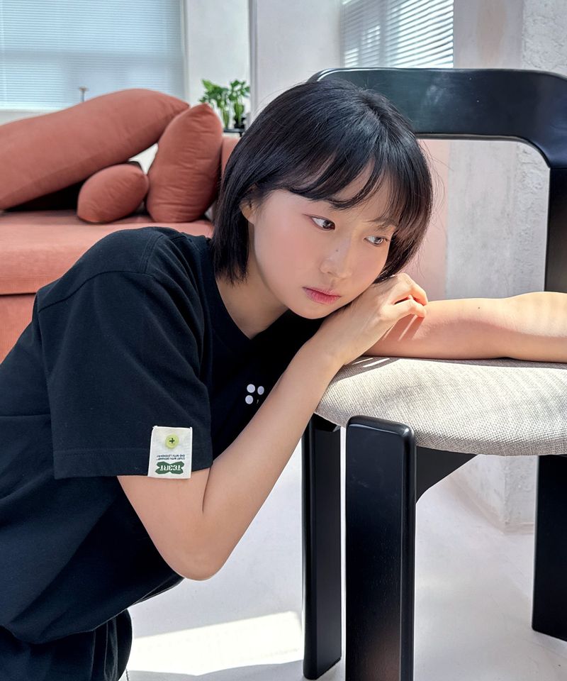 サークルトゥクローバー, ベーシックロゴ半袖Tシャツ_(ブラック)