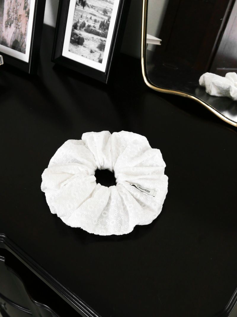 Cosymosy ‘Mist Flower’ Scrunchie