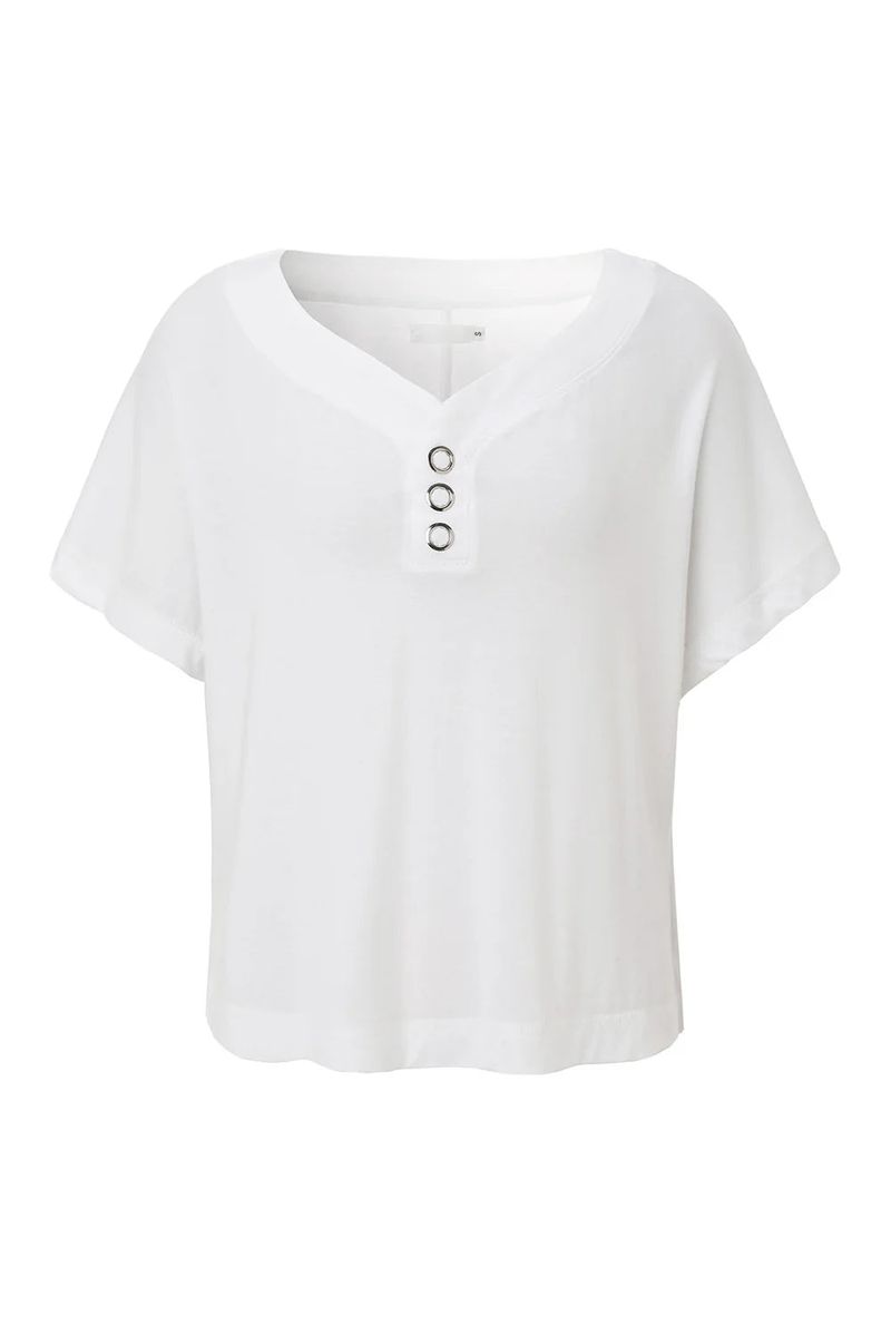 Loose snap tee