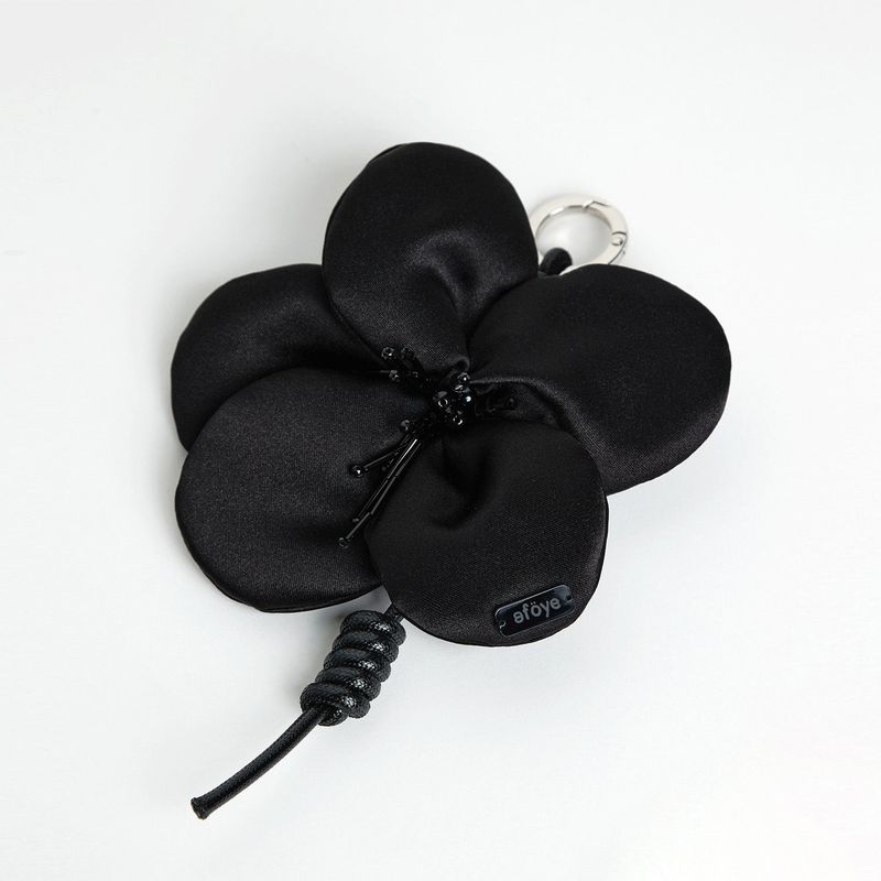 Flower Ornament Keyring Black