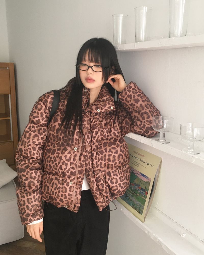 Dishell Leopard wellon short padded jumper