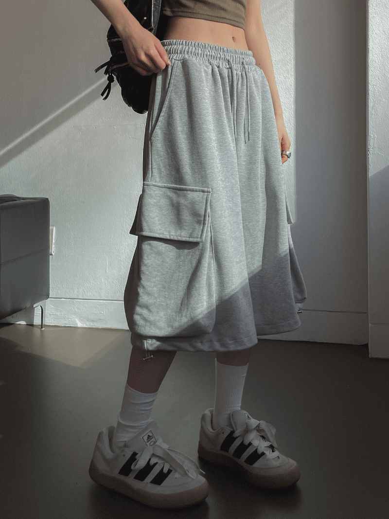 ULAN(ユレン)の「Log String Bermuda Cargo Training(Pants)」