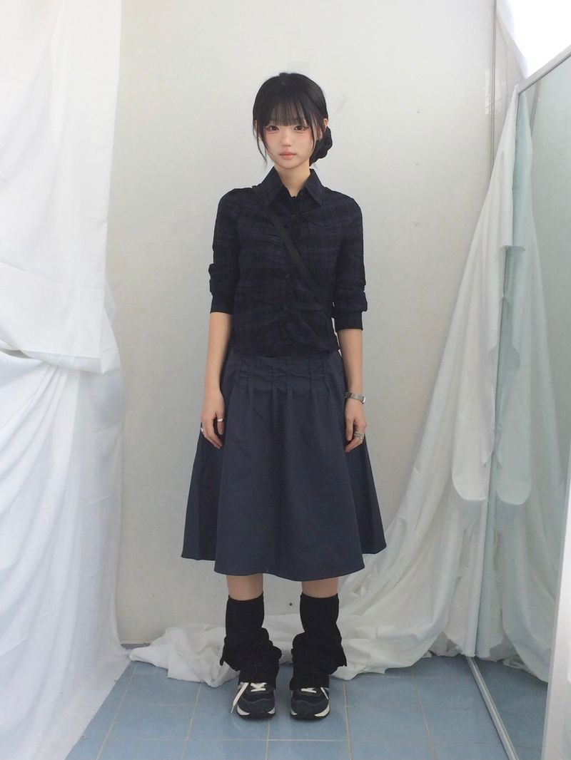 ner.ui.bin(ノエビン)の「Shirring Line Volume Midi Skirt(Skirts)」