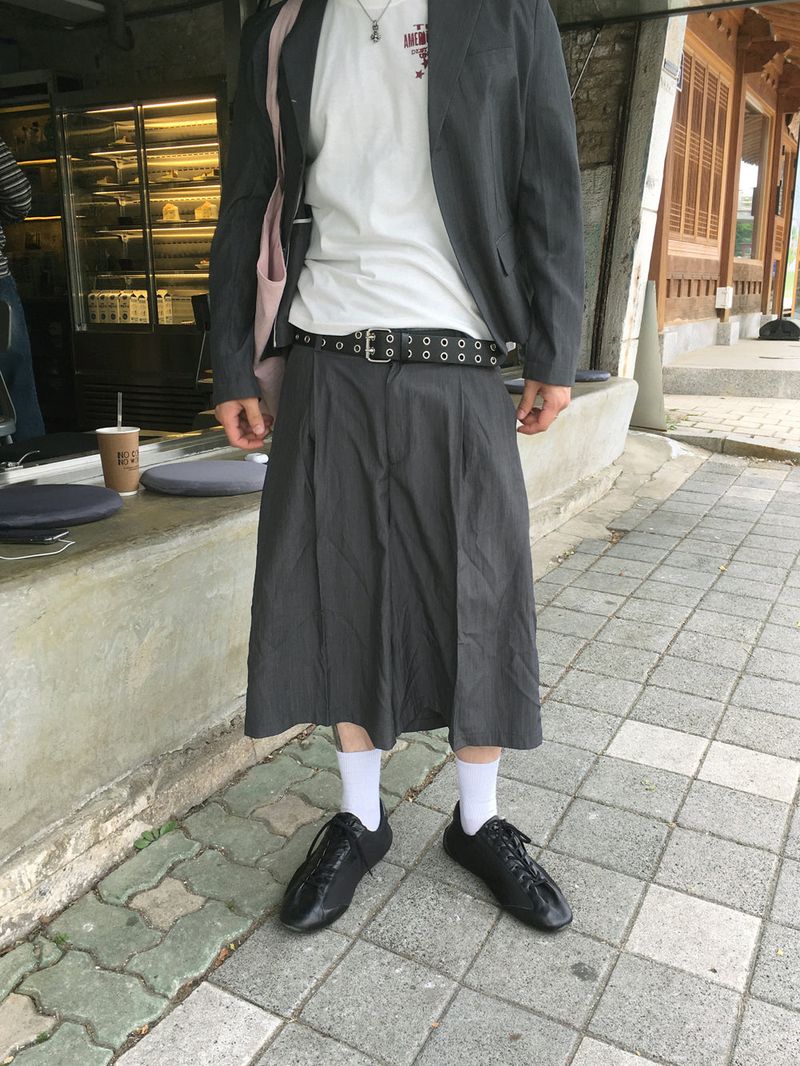 HOLY IN CODE（ホーリーインコード）の「No.1741 metal bermuda SHORTS（Pants）」