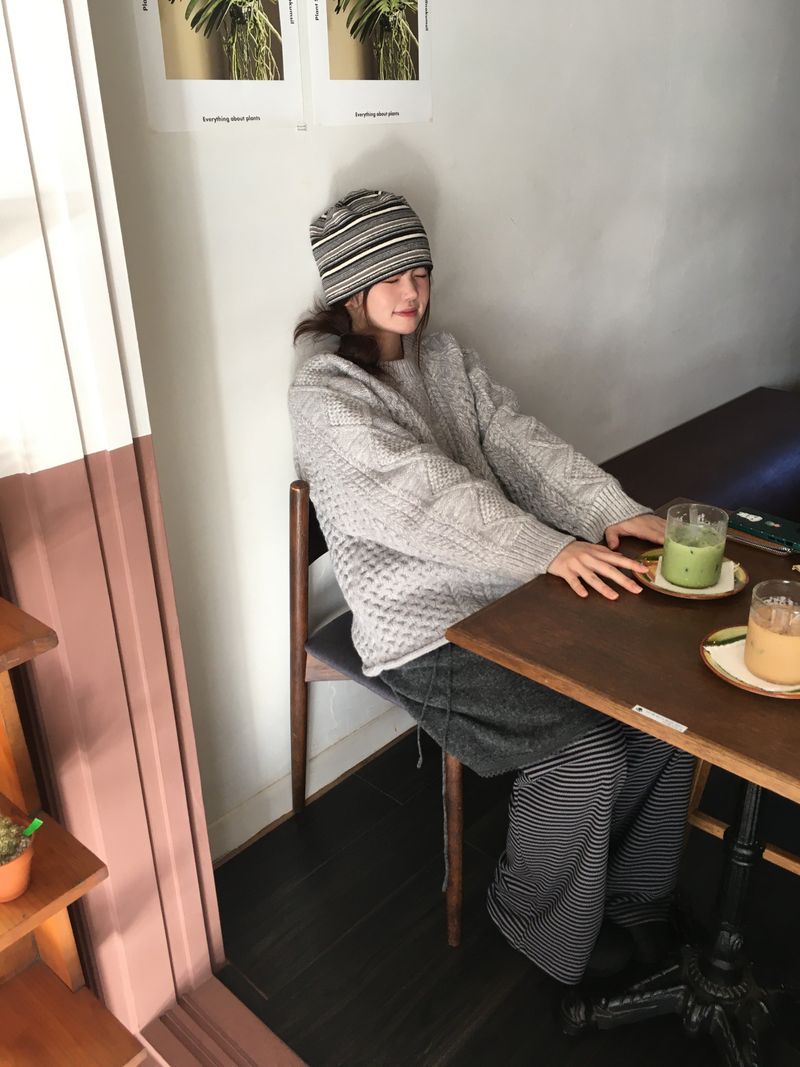 Note cable knitwear
