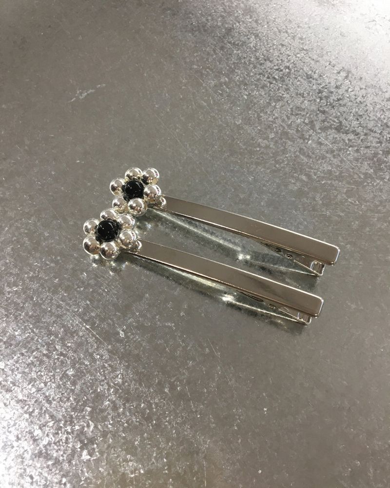 Rhubarb Silver Ball Pin (2color)