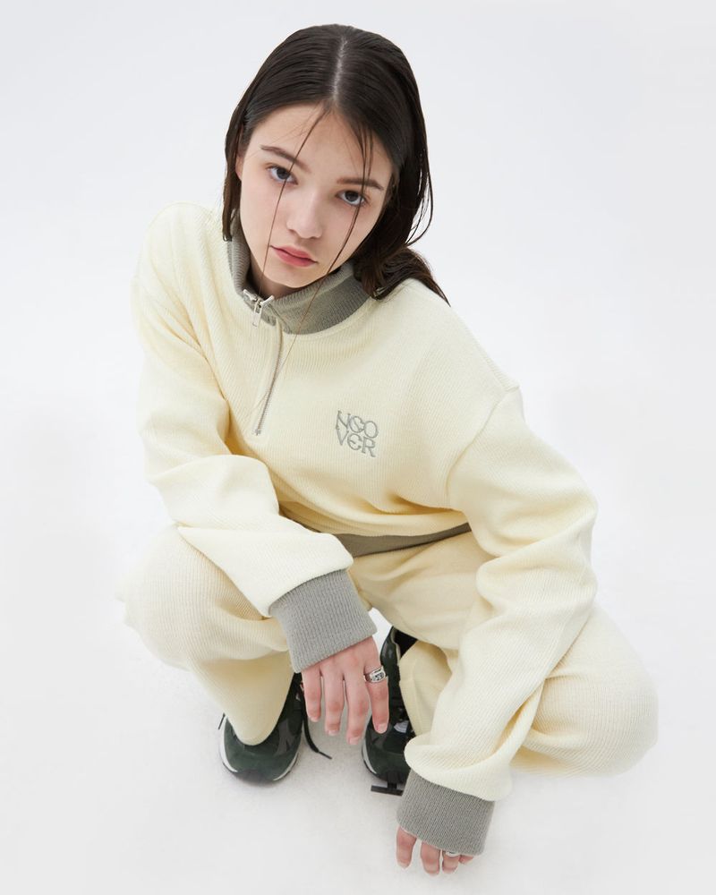 TYPO LOGO KNIT PANTS-IVORY