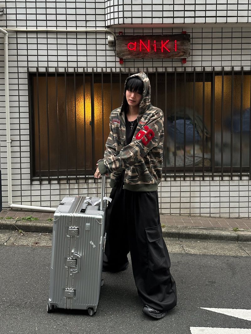 VER PATCH NUMBERING CAMO HOODED ZIP-UP