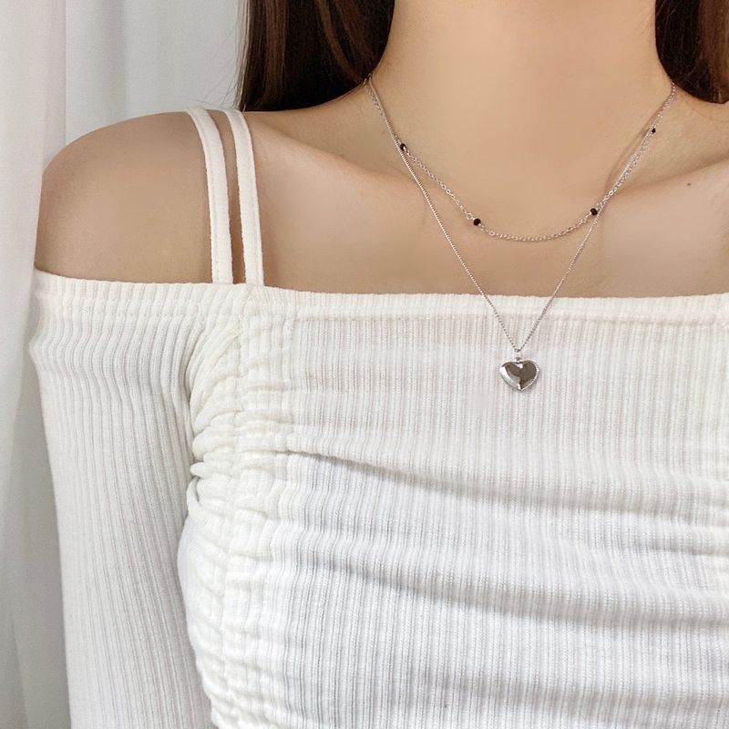 Blingmoon(ブリングムーン)の「Black Swan Layered Necklace(Accessories)」