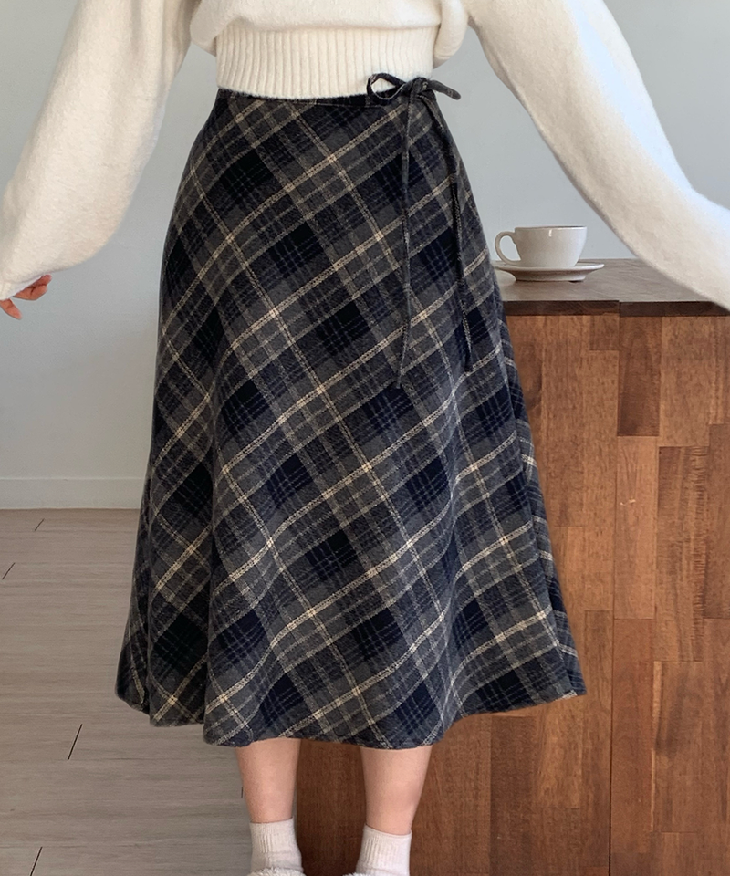 Betty Check Skirt