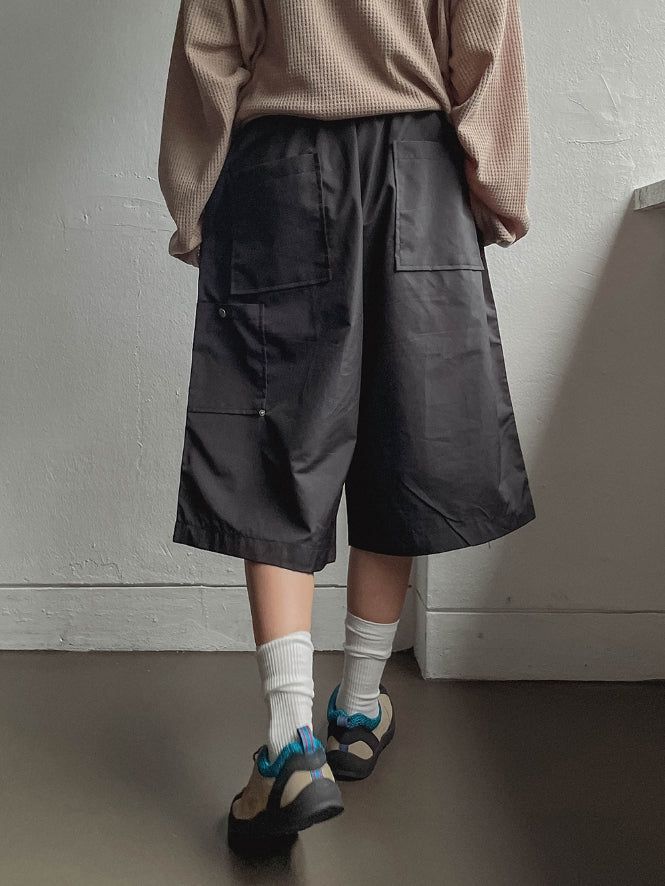 City Double Knee Rivet Bermuda Pants
