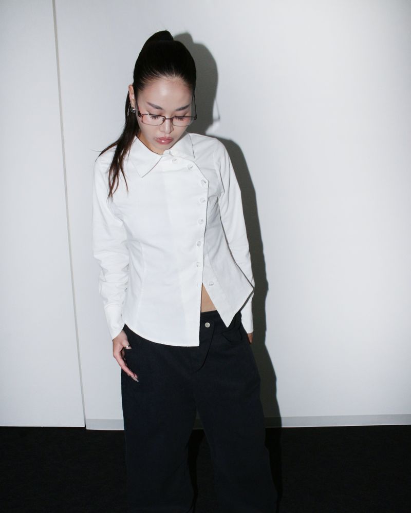 Side button shirts [White]